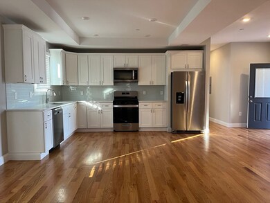 12 Lafayette St unit 2, Wakefield, MA 01880 - photo 3