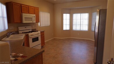 6133 Crow Butte Ct, Las Vegas, NV 89139 - photo 2