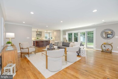 8602 Woodbrook Ln, Chevy Chase, MD 20815 - photo 6