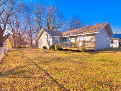 118 S Pecan St, Bristow, OK 74010 - photo 2