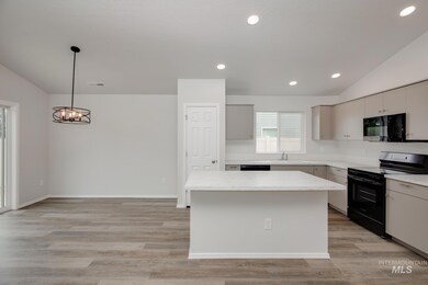 18422 N Lion Head Ave, Nampa, ID 83687 - photo 3