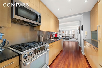 Lenox Hill unit 14C, New York, NY 10075 - photo 4