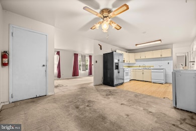 418 Patrick Ln, Herndon, VA 20170 - photo 7