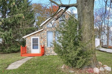 744 W 261st St, Sheridan, IN 46069 - photo 2