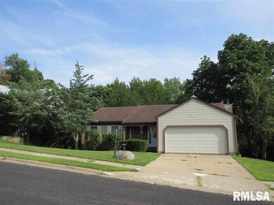 5936 W Ridgecrest Cir, Peoria, IL 61615 - photo 2