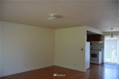 530 W Front St unit 1-3, Sumas, WA 98295 - photo 7