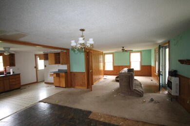 118 E Elm St, Reading, MI 49274 - photo 7