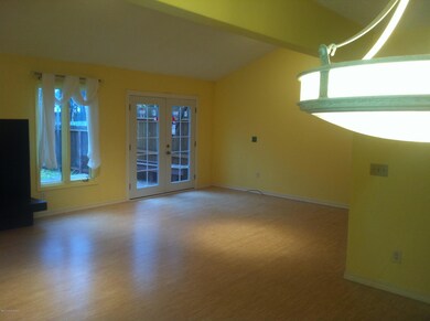Living-Dining Room (6)