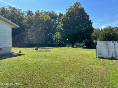 2005 Piney Point Rd, Troy, NY 12180 - photo 4