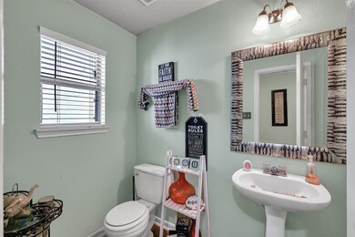 Half bath in entryway!