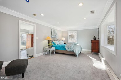 3315 Highland Ln, Fairfax, VA 22031 - photo 4