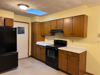 2411 E West Hart Rd, Beloit, WI 53511 - photo 6