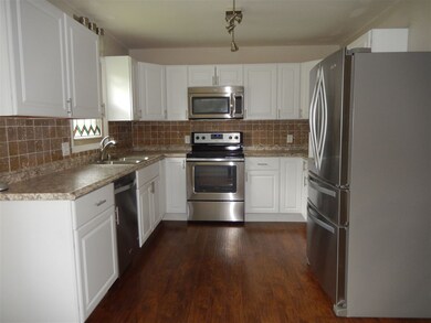 808 W Baxterwood Ln, Janesville, WI 53546 - photo 4