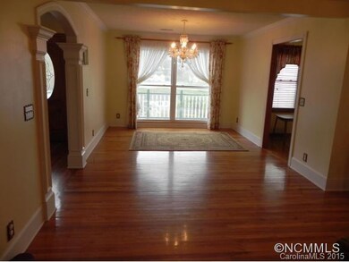 31 N Willow Brook Dr, Asheville, NC 28806 - photo 6