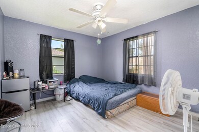 Primary Bedroom - 437 Truvall Street