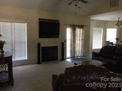 3042 Kern Dr, Salisbury, NC 28147 - photo 3