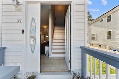 39 Infield St, Bridgeport, CT 06606 - photo 2