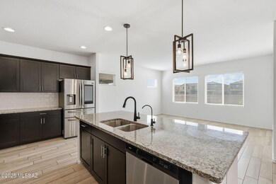 675 N Nestled Hummingbird Ln E, Sahuarita, AZ 85629 - photo 7