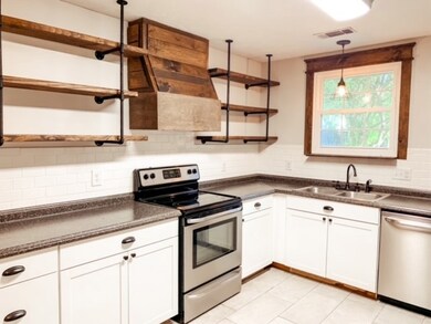 1327 Woodlawn Cir, Vidalia, GA 30474 - photo 7