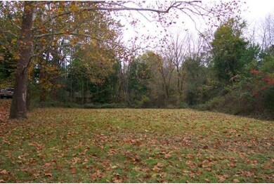 13 Willow Dr, Douglassville, PA 19518 - photo 2