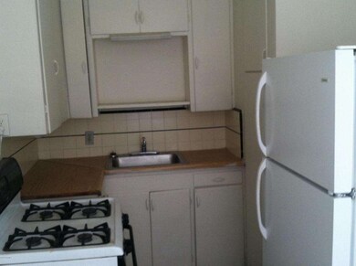 939 E Turney Ave Fourplex 006