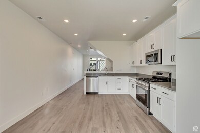 11001 S Freestone Rd unit 112, South Jordan, UT 84009 - photo 5