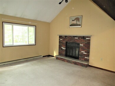 4117 Sycamore Ln, East Stroudsburg, PA 18301 - photo 2