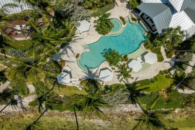 Cocolobo Pool
