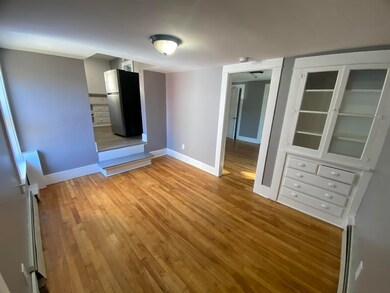 158 Broad St unit 5, Claremont, NH 03743 - photo 3