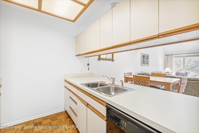14-5605-Maxwell-Ct-East-Lansing-MI-48823