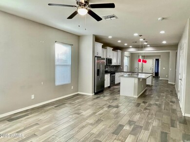 Dining to Kitchen