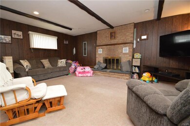 327 E Wall St, Bethlehem, PA 18018 - photo 3