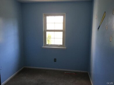 427 Old Forge Dr, Bath, PA 18014 - photo 6