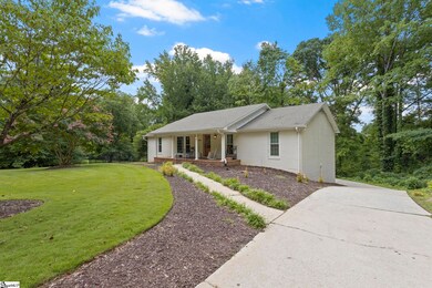 610 E Mountain Creek Rd, Taylors, SC 29687 - photo 2