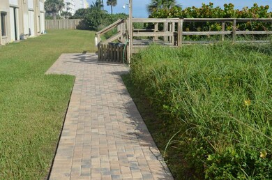 walk to beach access