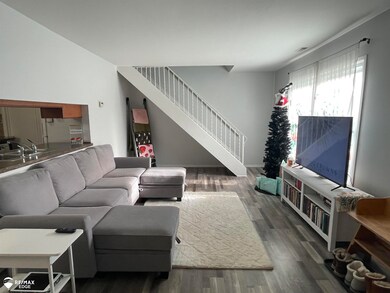 9469 Parkwood N unit 2B, Davison, MI 48423 - photo 6