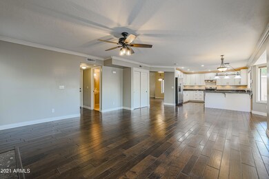 Family Room(1)