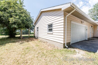 10863 Maple Island-3