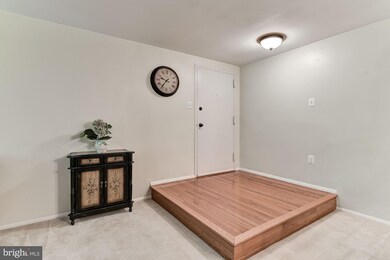 423 Christopher Ave unit 30, Gaithersburg, MD 20879 - photo 3