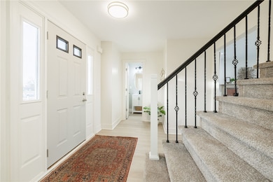 36 Round Hill Rd, Henrietta, NY 14467 - photo 4