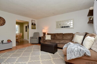 2 Stuyvesant Ct, Ballston Spa, NY 12020 - photo 5