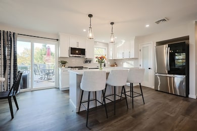 31 King Philip Rd, Seekonk, MA 02771 - photo 5