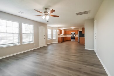 4805 E Parma Dr, Rosenberg, TX 77471 - photo 4