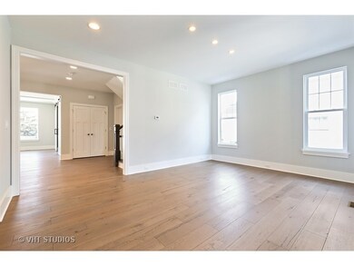 467 N Evergreen Ave, Elmhurst, IL 60126 - photo 4