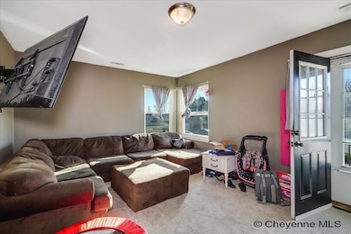 2110 E 16th St, Cheyenne, WY 82001 - photo 6