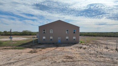 193 Welco Ln, Jourdanton, TX 78026 - photo 5