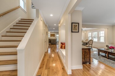 787 Lagrange St, West Roxbury, MA 02132 - photo 3