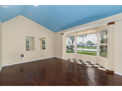 551 Oregon Way, Longview, WA 98632 - photo 6