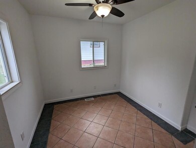 1206 Bundy St, Des Moines, IA 50315 - photo 5