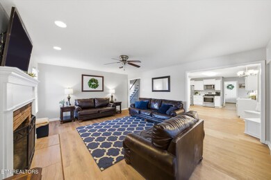 717 Oxford Hills Dr, Maryville, TN 37803 - photo 7